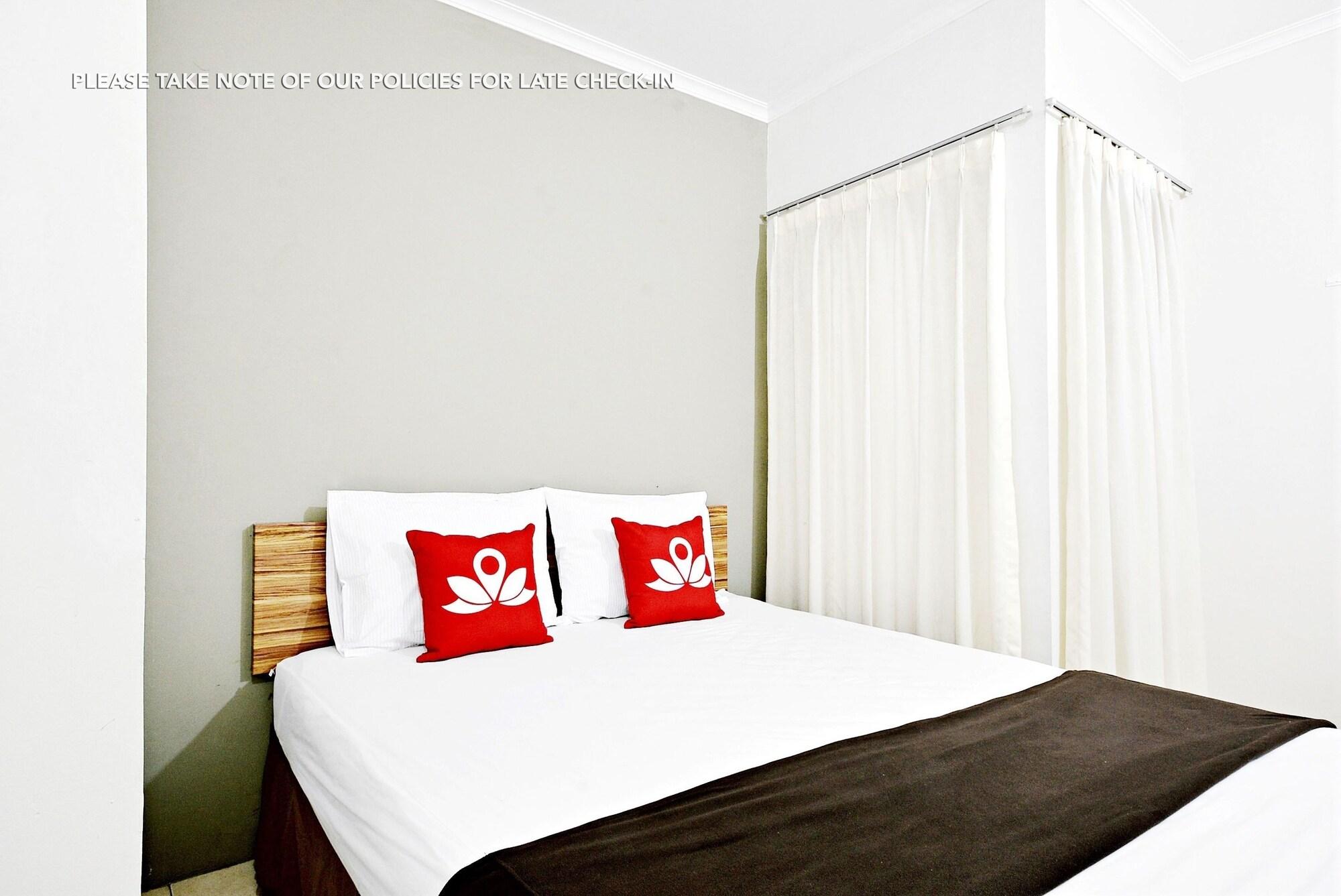 Zen Rooms Mampang Prapatan Jakarta Exterior foto